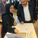 بازدید قاریان قرآن، ورزشکاران و مسولین از غرفه فناوری هوشمند و نرم افزار ویرا در نمایشگاه قرآن